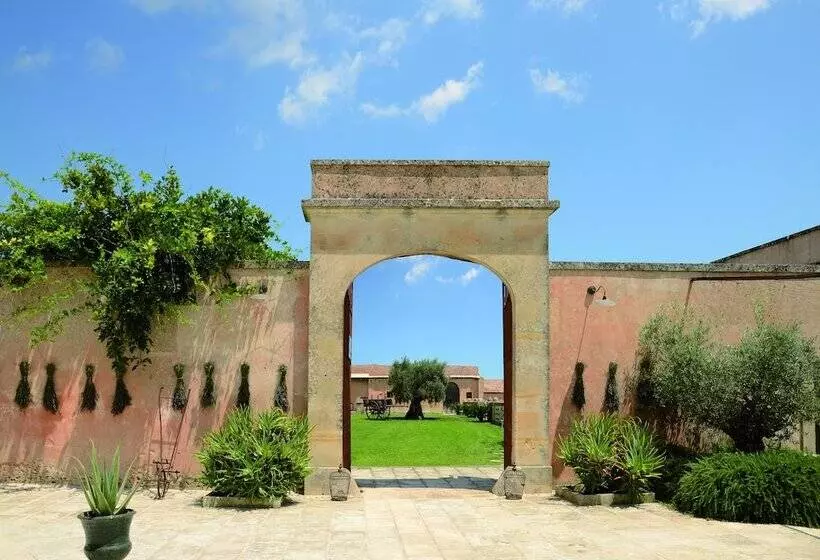 호텔 Naturalis Bio Resort