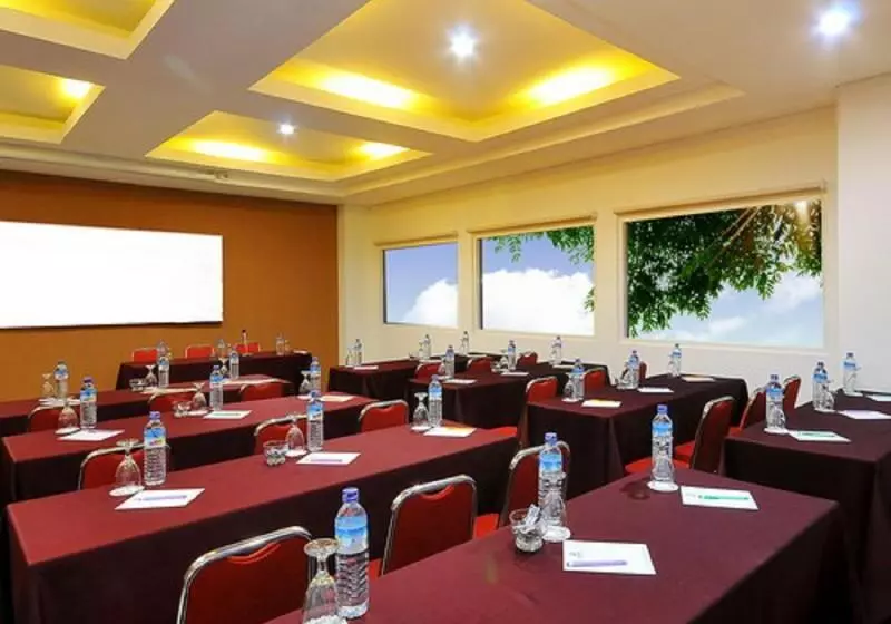 Pratama Hotel & Convention Mataram