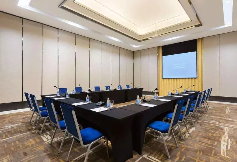 هتل Wyndham Chongqing Yuelai
