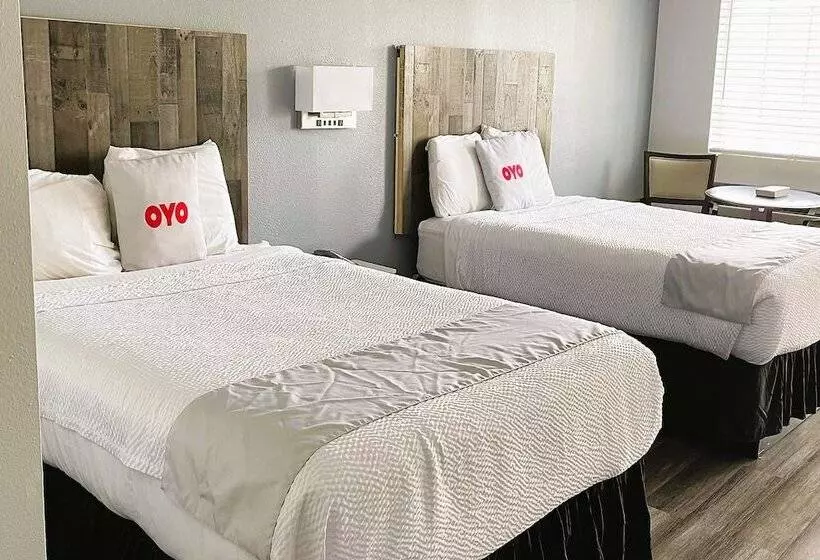 مُتل Evergreen Inn