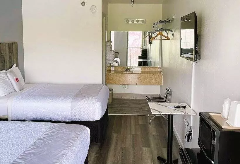 مُتل Evergreen Inn