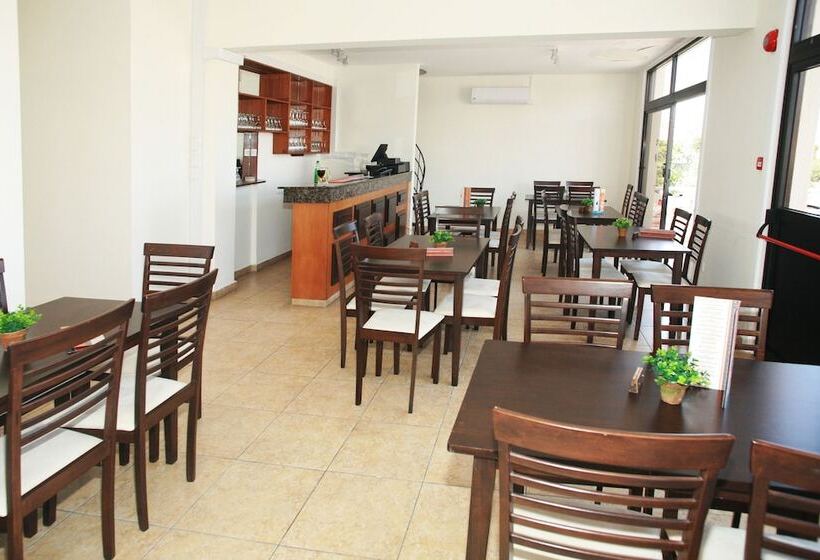 New York Plaza  Apartments