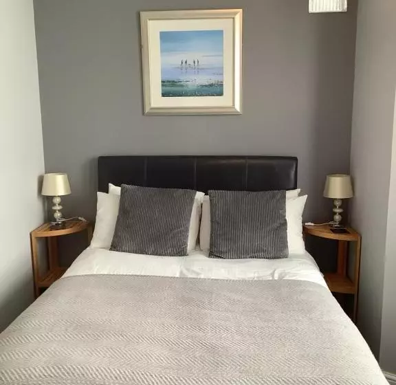 ペンション Beechwood House