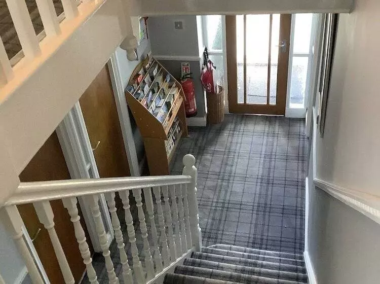 ペンション Beechwood House