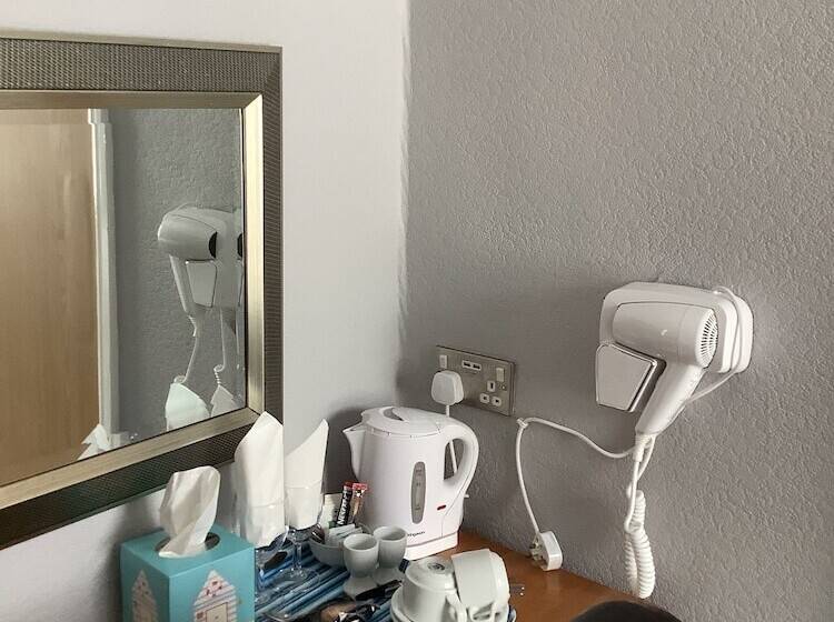 بنسيون Beechwood House