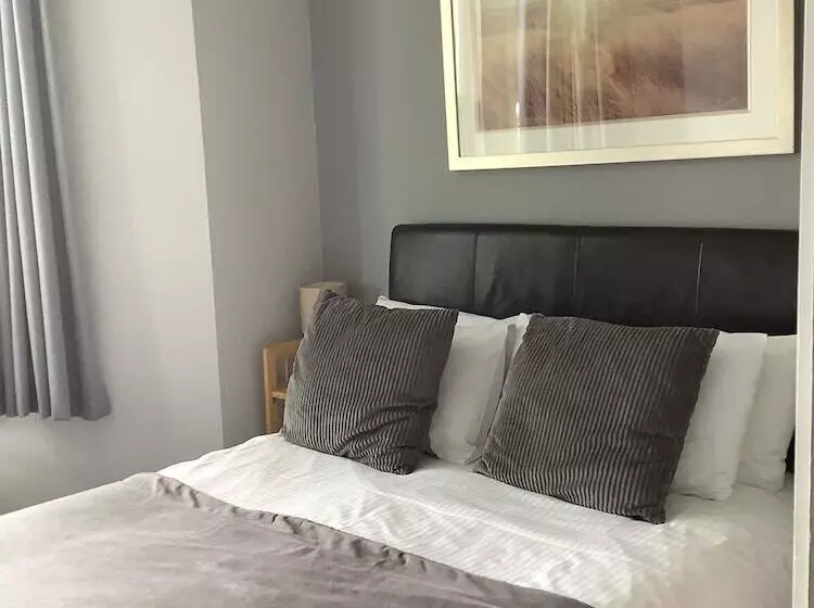 ペンション Beechwood House