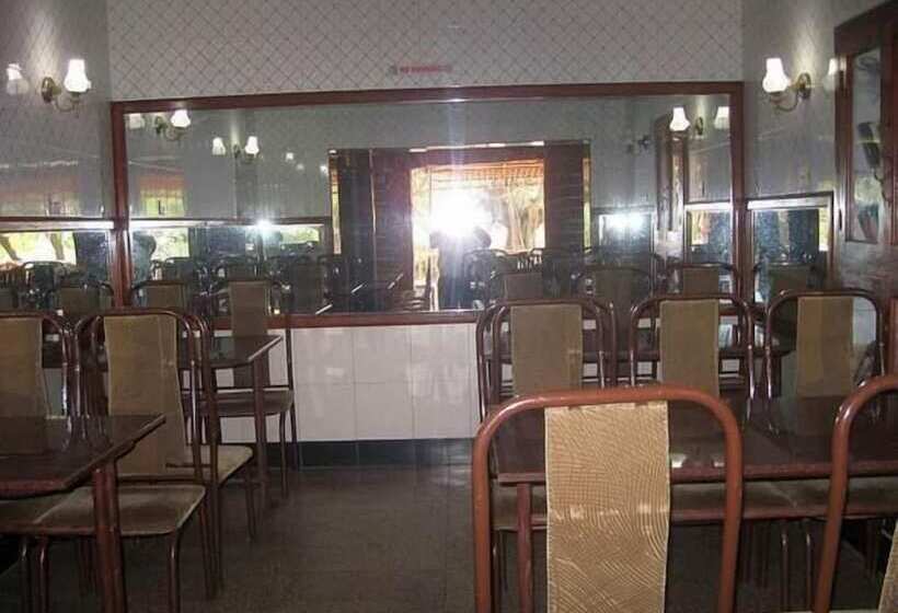 بنسيون Palm Groove Guest House