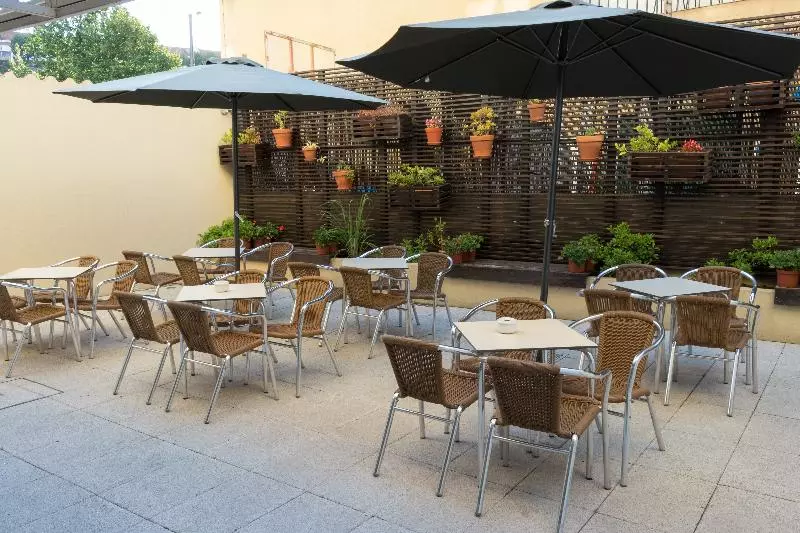 بنسيون Riversuites