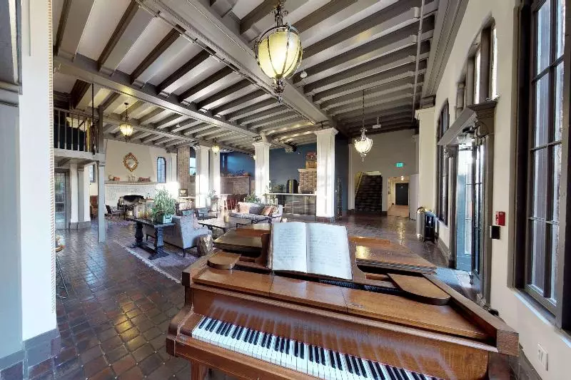 Отель Petaluma, Tapestry Collection By Hilton