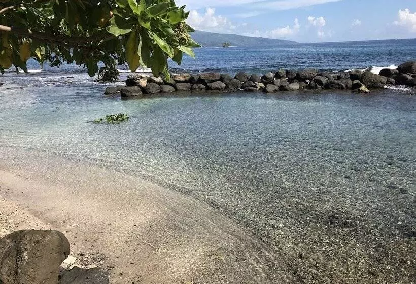 پانسیون Punatea Village