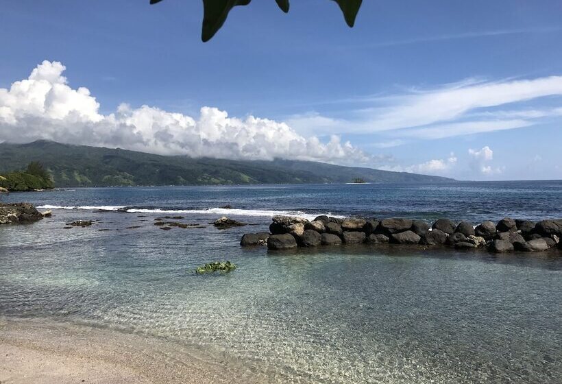 پانسیون Punatea Village