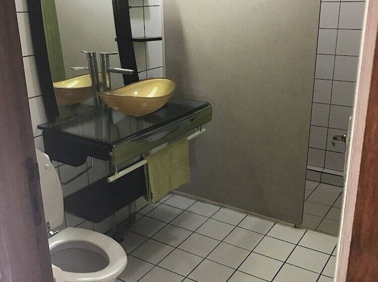 پانسیون Punatea Village