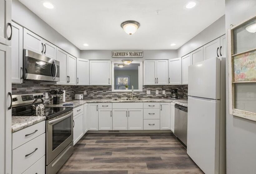 Abby S Place Close To Attractions