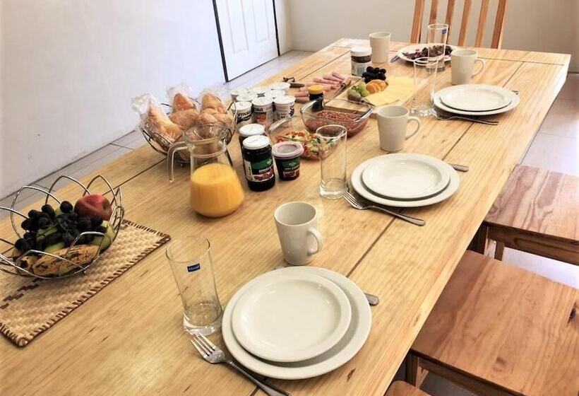 Bed & Breakfast Afrikawisa At O.r. Tambo International Airport