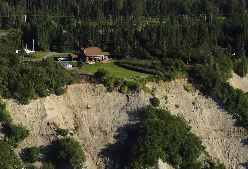 Aamiaismajoitus (B&B) Clam Gulch Lodge