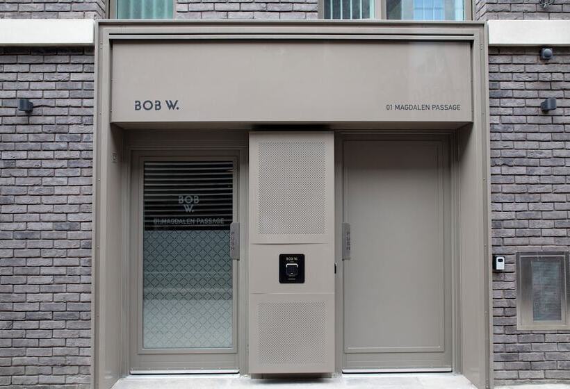 Bob W Tower Hill Studios