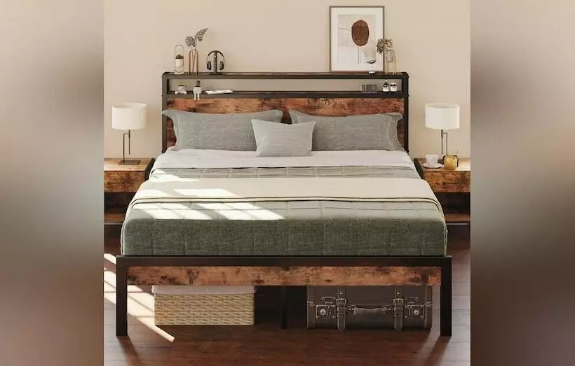 Hotelli Alaska Lake And Lodge At Longmere