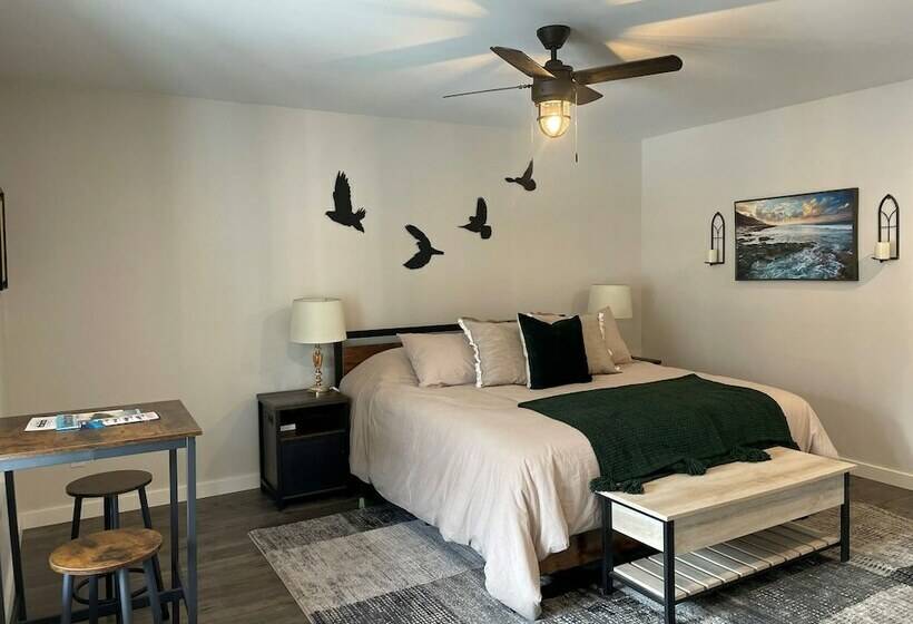 Otel Alaska Lake And Lodge At Longmere