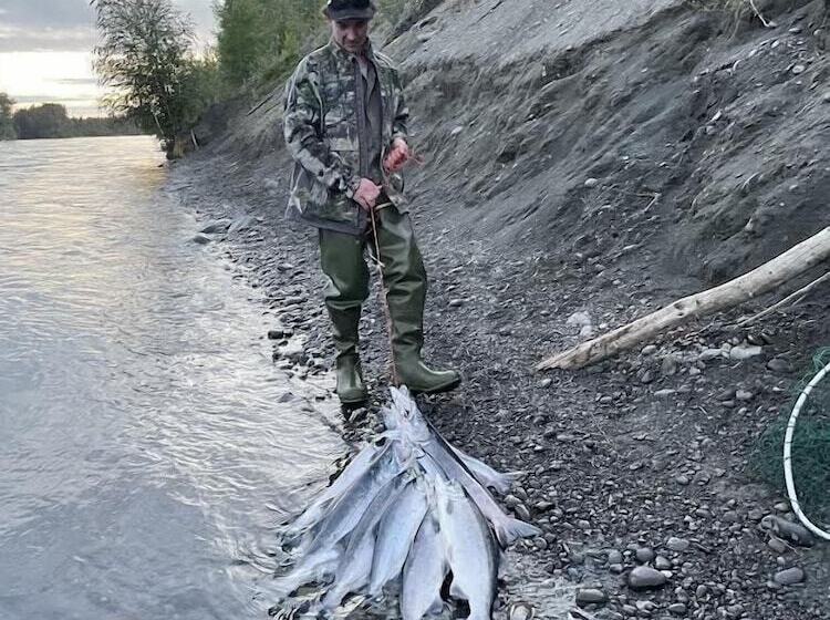 Otel Alaska Lake And Lodge At Longmere