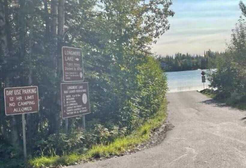 Otel Alaska Lake And Lodge At Longmere