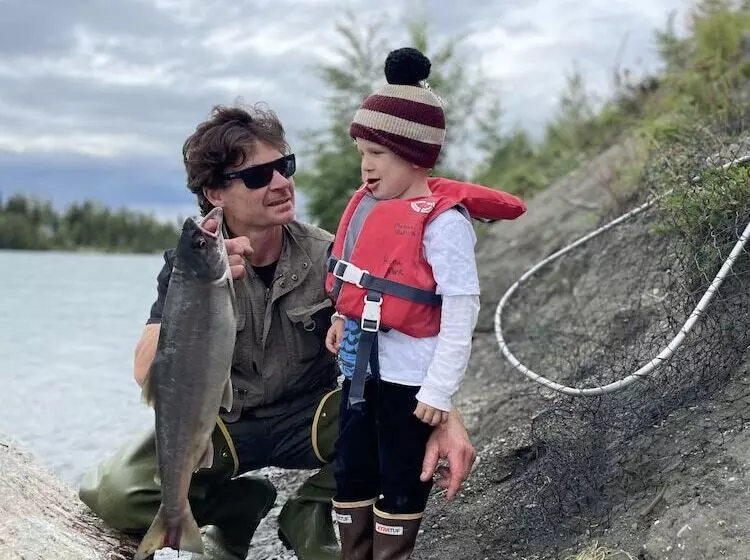 Hotelli Alaska Lake And Lodge At Longmere