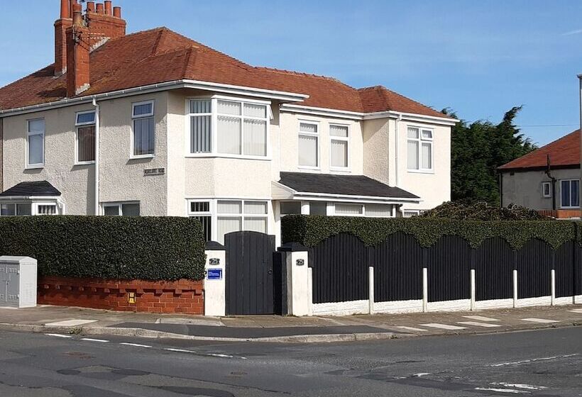 فندق Blackpool Abode Caxton Lodge