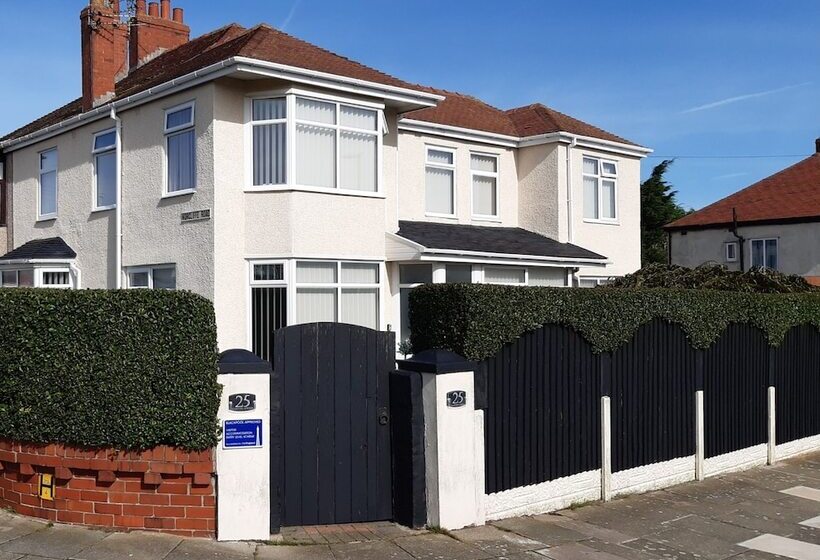 فندق Blackpool Abode Caxton Lodge