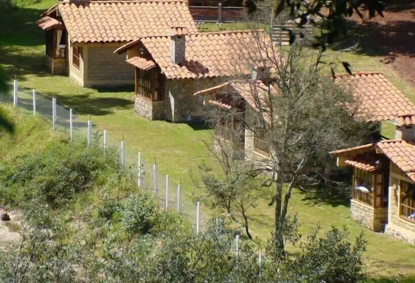 ホテル Cabañas La Cascada