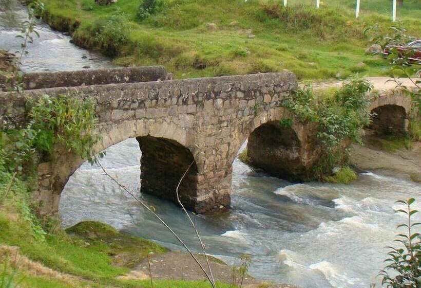 בית מלון כפרי Cabañas La Cascada