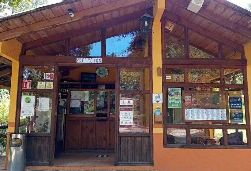 ホテル Cabañas La Cascada