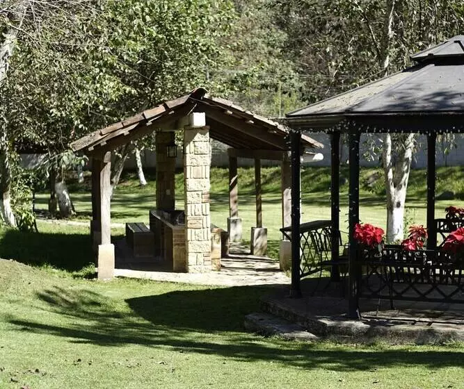 ホテル Cabañas La Cascada