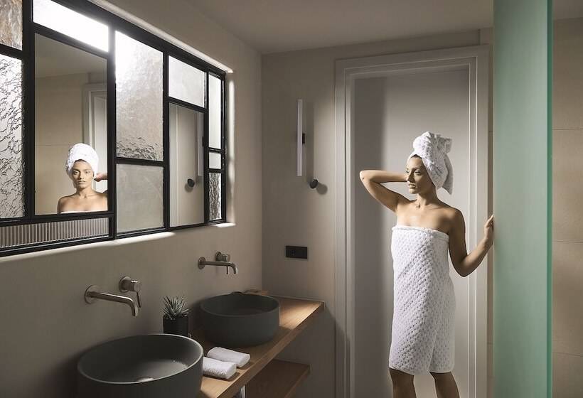 فندق Cave Suites