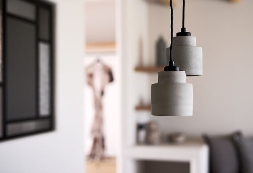 فندق Cave Suites