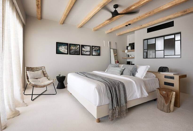 فندق Cave Suites