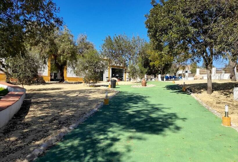 هتل Hacienda Marcharavi