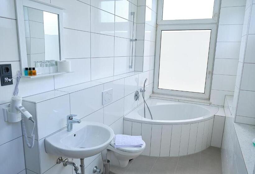 בית מלון כפרי Münden