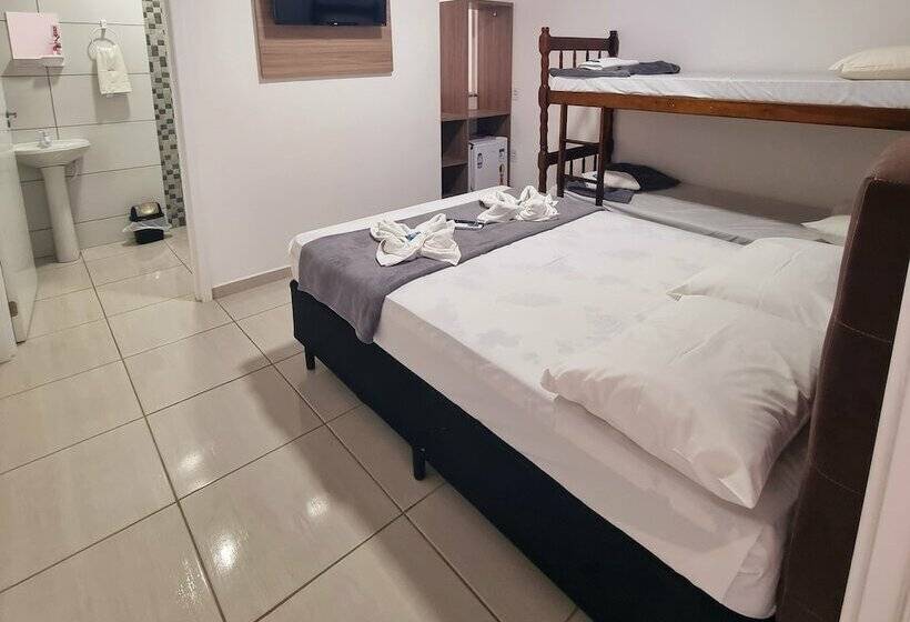 בית מלון כפרי Pousada Safari