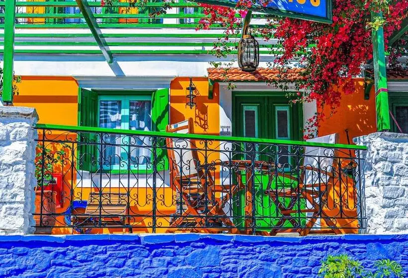 ホテル Symi Garden Studios