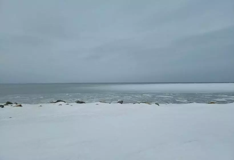 Motel Au Bord De L Eau