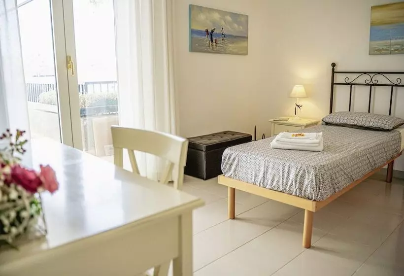 ペンション S Ard Guest House Sassari