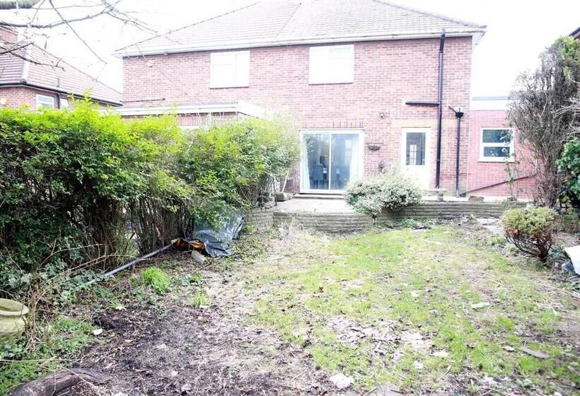 إقامة Deluxe 4 Bed House Close2 Wembley Stadium