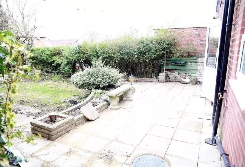 Residenssi Deluxe 4 Bed House Close2 Wembley Stadium