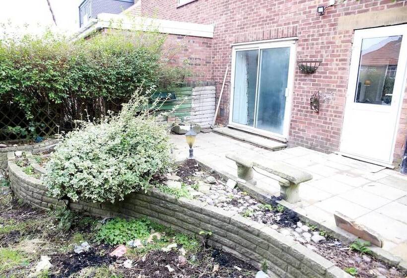 إقامة Deluxe 4 Bed House Close2 Wembley Stadium