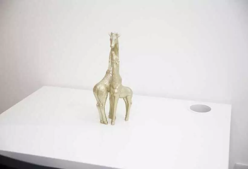 Residenssi Deluxe 4 Bed House Close2 Wembley Stadium