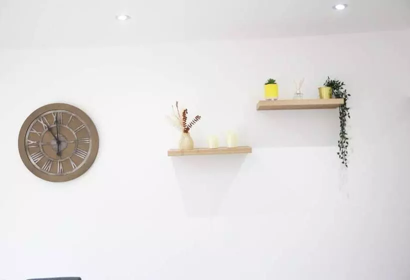 Residenssi Deluxe 4 Bed House Close2 Wembley Stadium