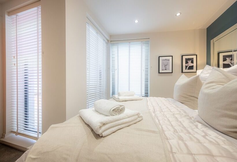 Residentie Luxury 2 Bed House In Cheltenham