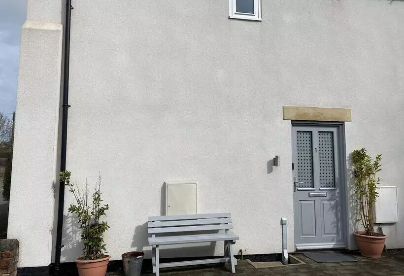 Residenssi Modern 2 Bed House And Parking Tibshelf Derbyshire