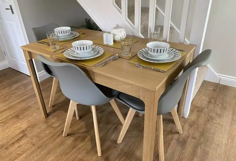 Residenssi Modern 2 Bed House And Parking Tibshelf Derbyshire