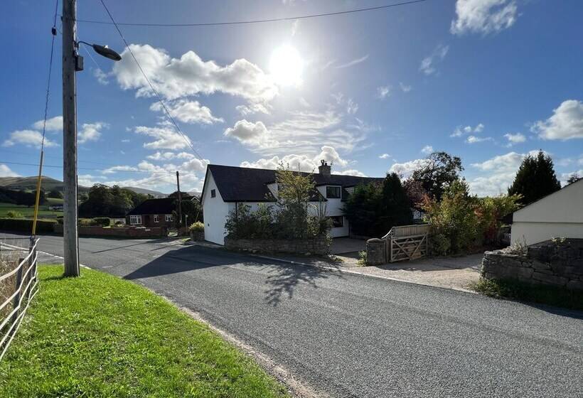 Ty Gwyn Holiday Cottage