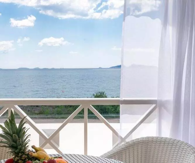 Grand Bleu Anastazia